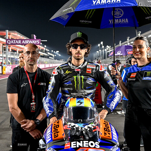 Fabio Quartararo with Crew - Eneos