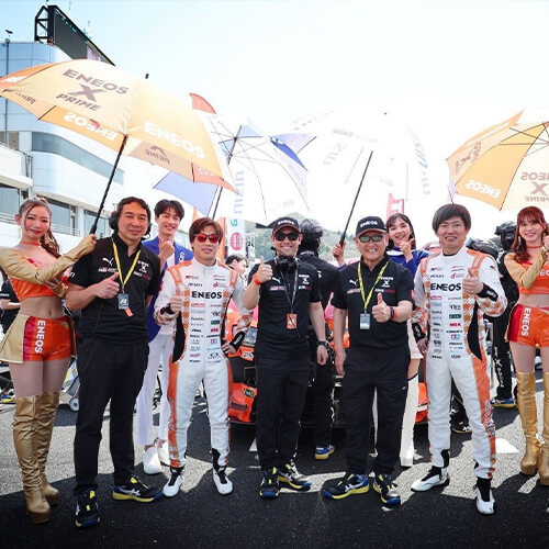 Eneos TGR Team Riders With Crew